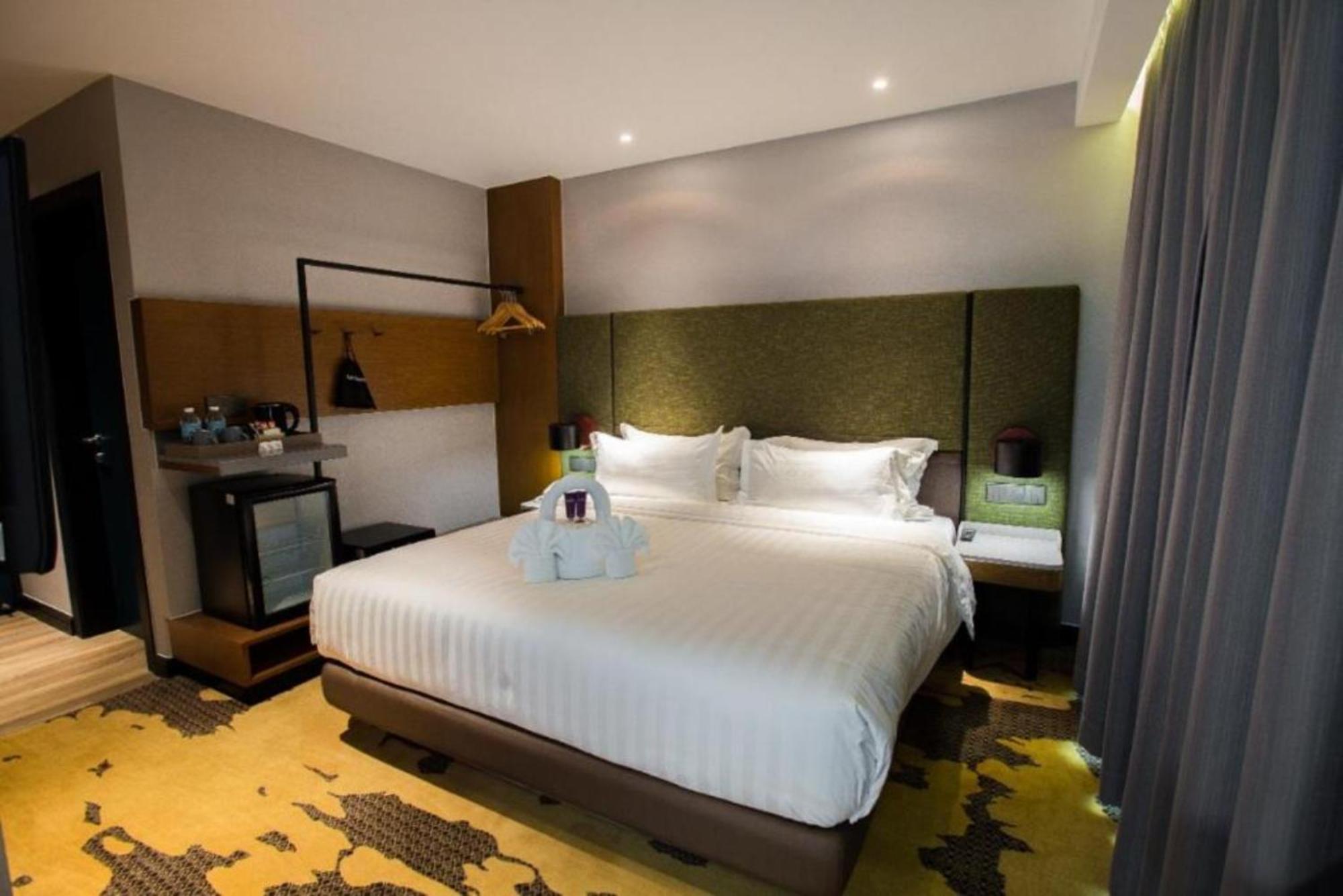 King Park Hotel Kota Kinabalu Extérieur photo