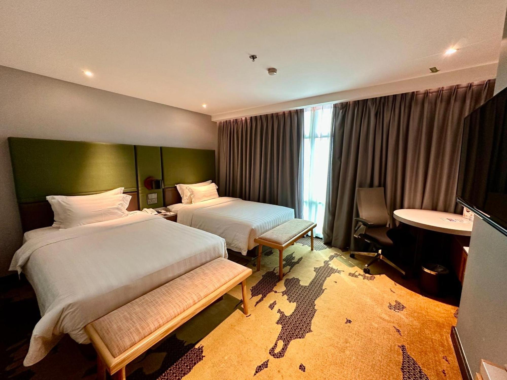King Park Hotel Kota Kinabalu Extérieur photo