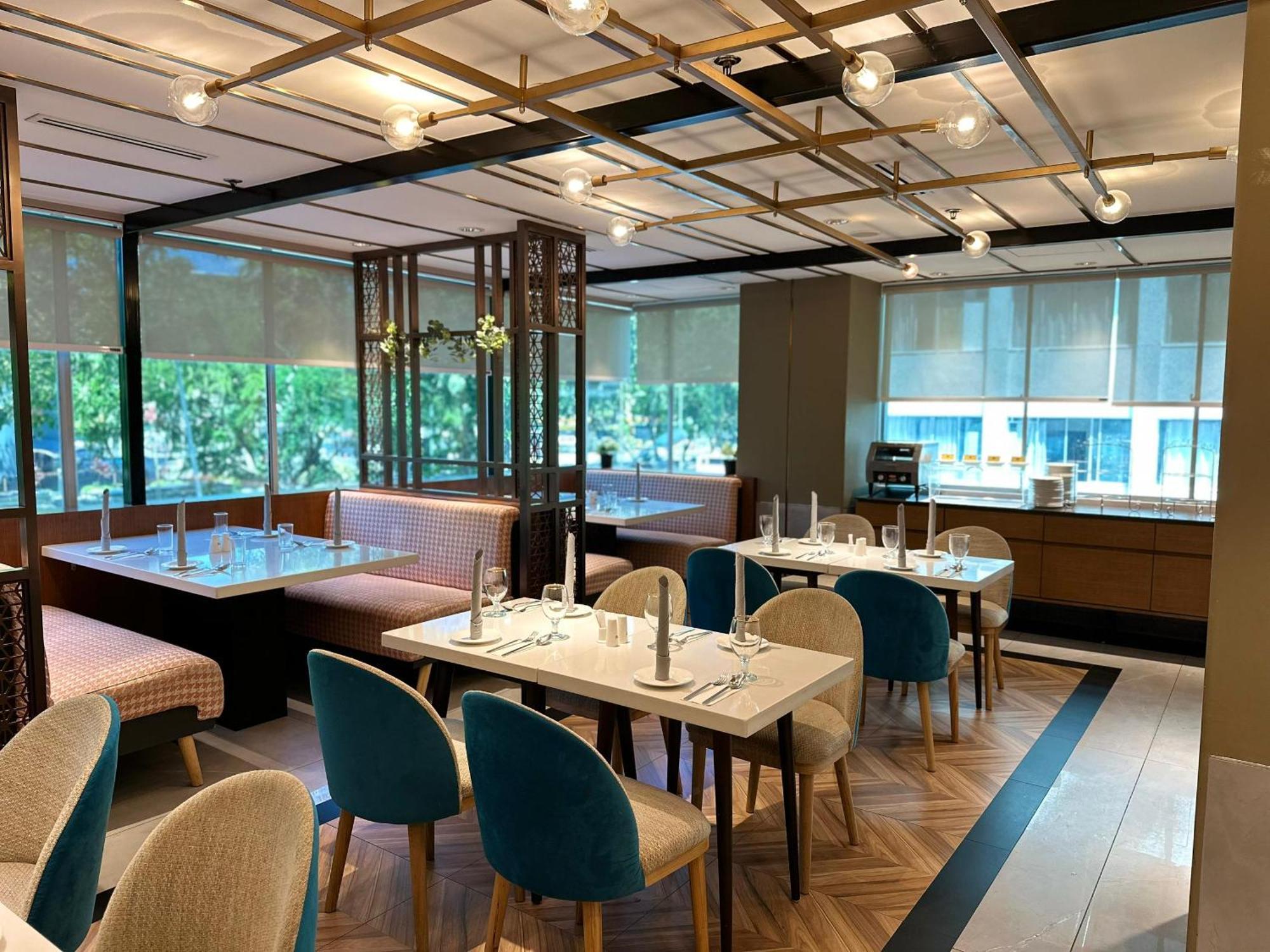 King Park Hotel Kota Kinabalu Extérieur photo