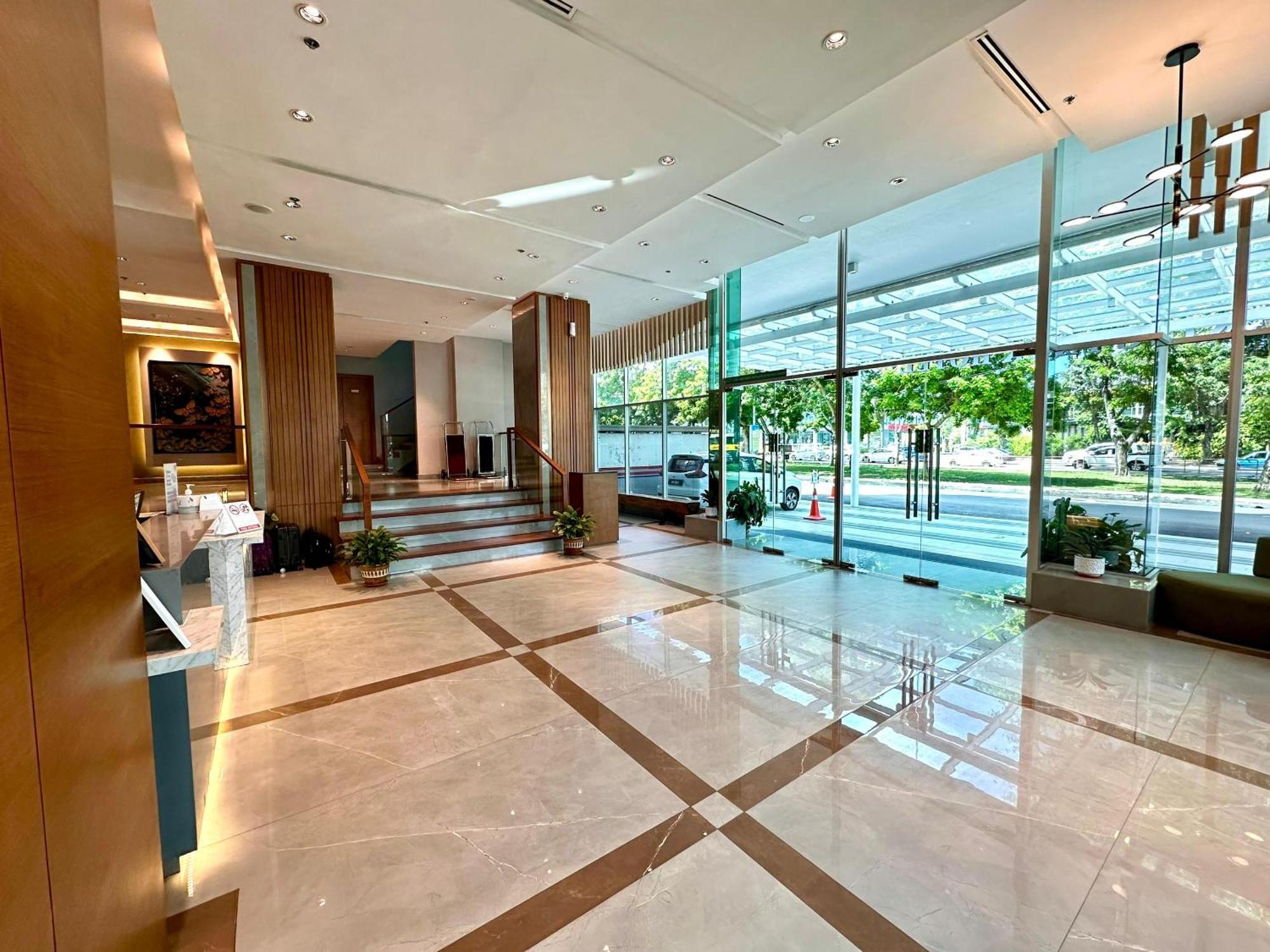 King Park Hotel Kota Kinabalu Extérieur photo